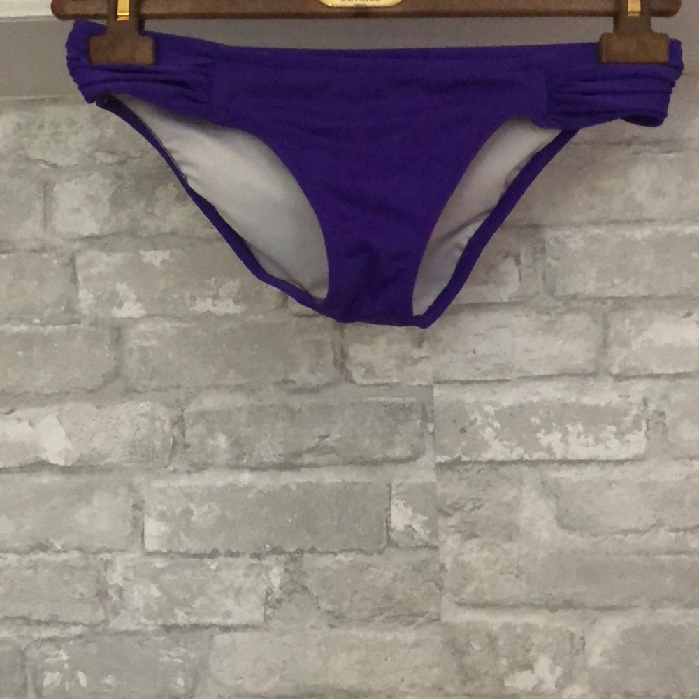 Bikini bottoms